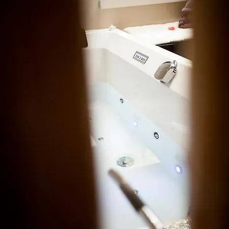 Aux 1001 Nuits De Luxe Avec Privatif Integre 5* Villers-la-Ville